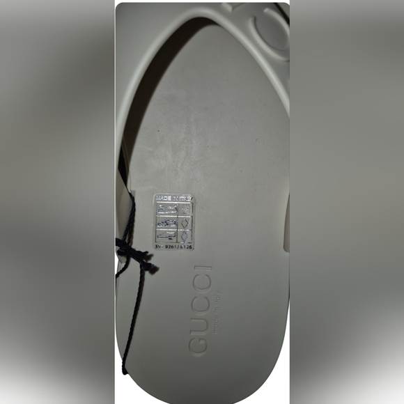 Gucci White Flip Flops - Picture 3 of 10